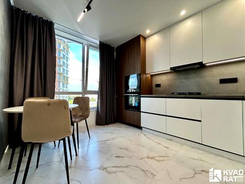 квартира за адресою Юліана Пелеша вул., 3