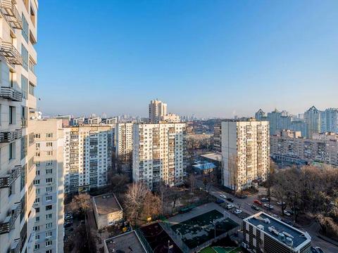 квартира по адресу Патриарха Мстислава Скрипника ул., 40