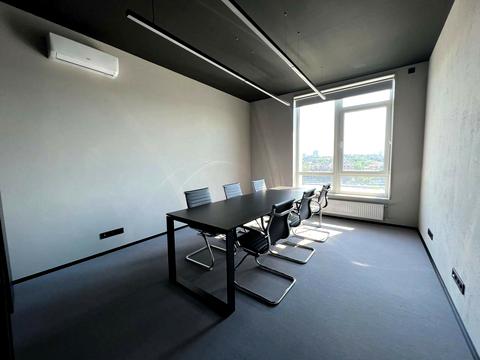 коммерческая по адресу Жилянская ул., 68