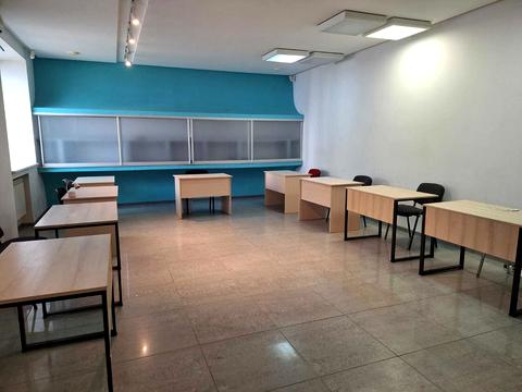 коммерческая по адресу Николая Михновского бульв. (Дружбы народов), 26/1