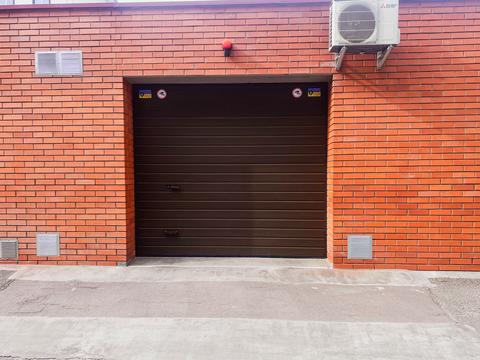 паркомісце за адресою Теплична вул., 38