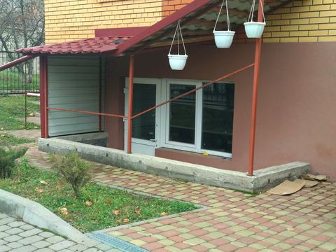 комерційна за адресою Марка Кропивницького вул. (Галана), 7/3