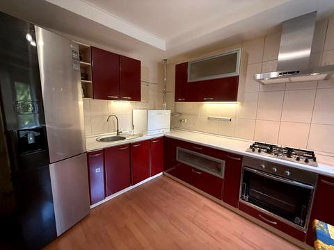 квартира за адресою Калинова вул., 83к4