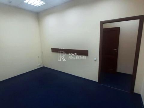 комерційна за адресою Новокостянтинівська вул., 13/10
