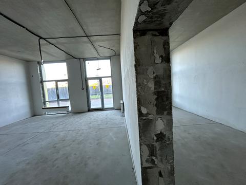 комерційна за адресою Краснова вул., 60