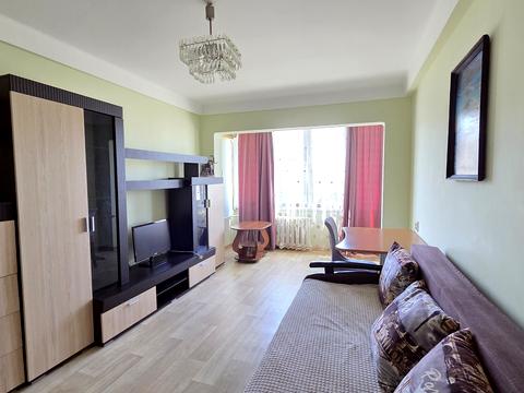 квартира за адресою Героїв полку "Азов" вул. (Маршала Малиновського), 1