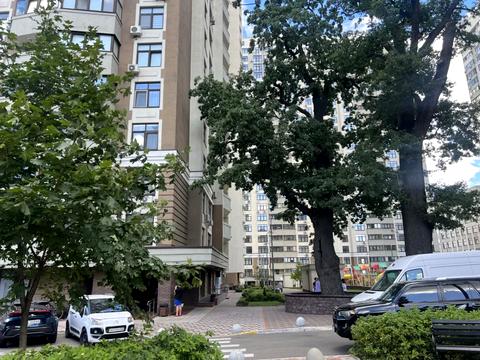 квартира за адресою Авіаконструктора Ігоря Сікорського вул. (Танкова), 4-В