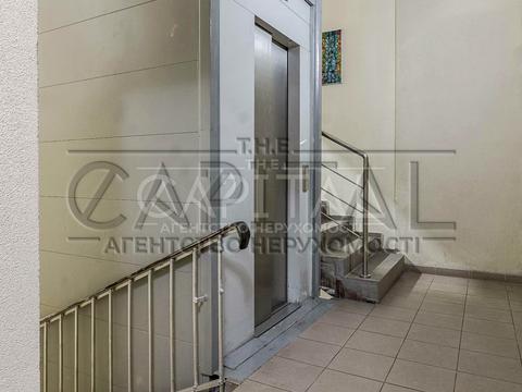 комерційна за адресою Велика Васильківська вул. (Червоноармійська), 74