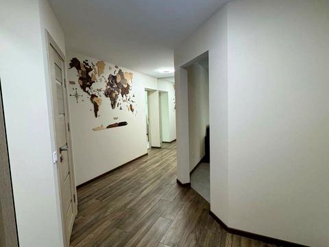 квартира за адресою Автокразівський бульв., 8