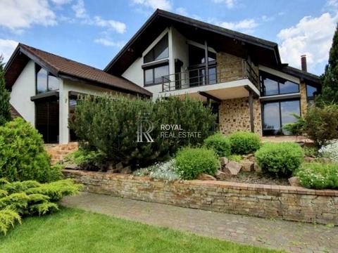 будинок за адресою Центральна