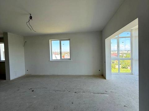 квартира за адресою Горіхова, 54а