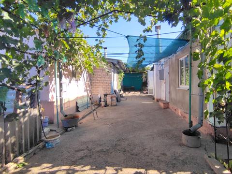 будинок за адресою Олега Ольжича вул. (Ленінградська), 25