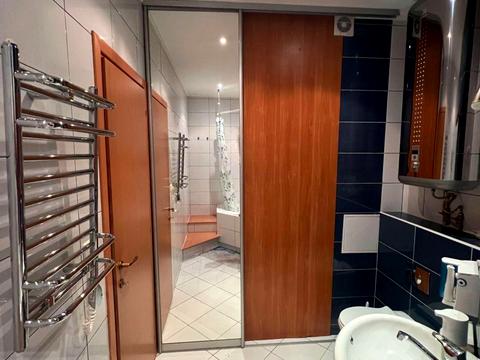 квартира за адресою Київ, Анни Ахматової вул., 47