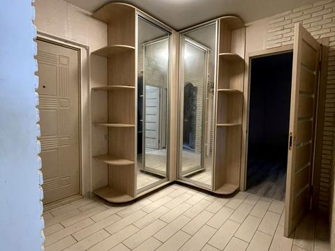 квартира по адресу Гвардейцев-Широнинцев ул., 21а