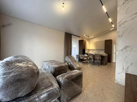 будинок за адресою Вишнева вул.