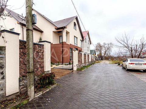 будинок за адресою Садова