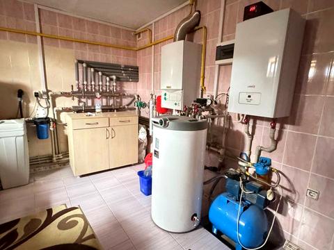 будинок за адресою Богдана Хмельницького