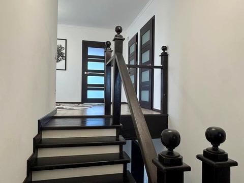 будинок за адресою с. Біла Криниця, Центральна