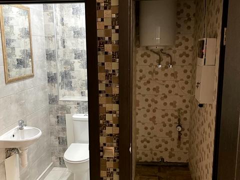 комерційна за адресою Західна вул., 10