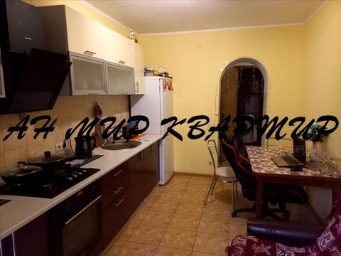 квартира за адресою вул. Небесної Сотні, 100