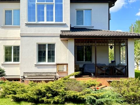 будинок за адресою Богатирська вул., 30б