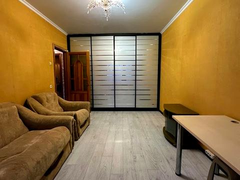 квартира за адресою Незалежності бульв. (50 років Жовтня), 12-А