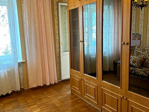 квартира за адресою Володимира Івасюка просп. (Героїв Сталінграду), 11