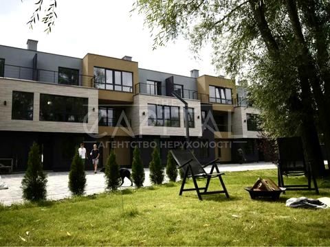будинок за адресою Русанівські Сади