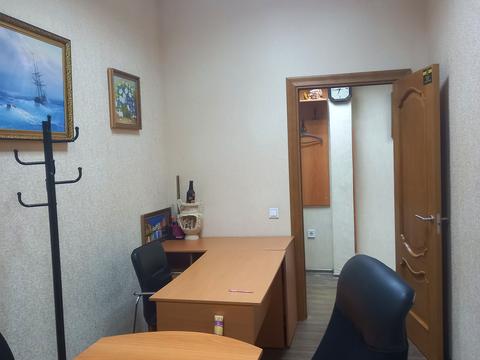 коммерческая по адресу Крещатик ул., 10-Б