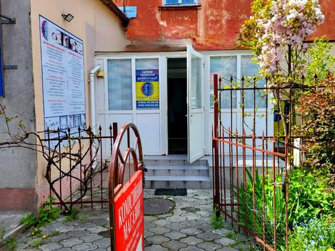 комерційна за адресою Гетьмана Сагайдачного вул., 10