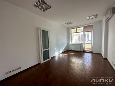 коммерческая по адресу Леси Украинки бульв., 23-А