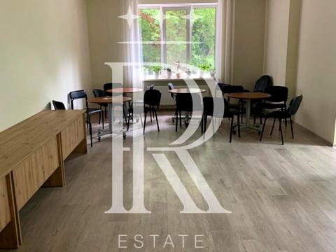 комерційна за адресою Василя Тютюнника вул. (Анрі Барбюса), 5-В