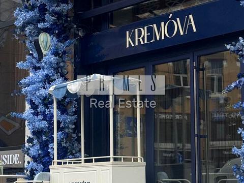 комерційна за адресою Басейна вул., 1/2