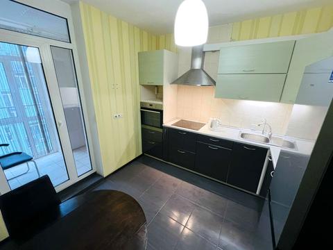 квартира за адресою Регенераторна вул., 4