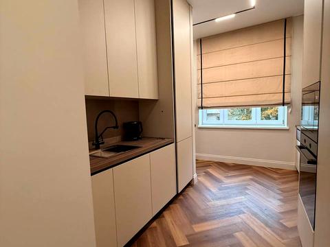 квартира за адресою Олександра Довженка вул., 6