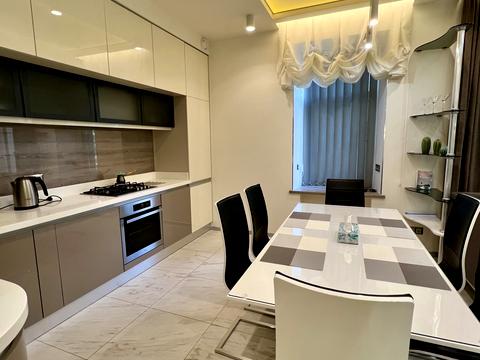 квартира за адресою Бессарабська пл., 5-А