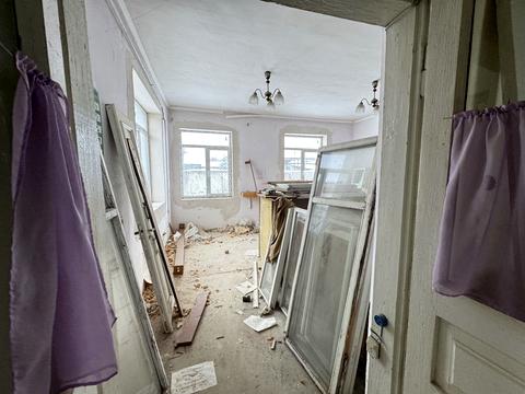 коммерческая по адресу Визволення, 33 б
