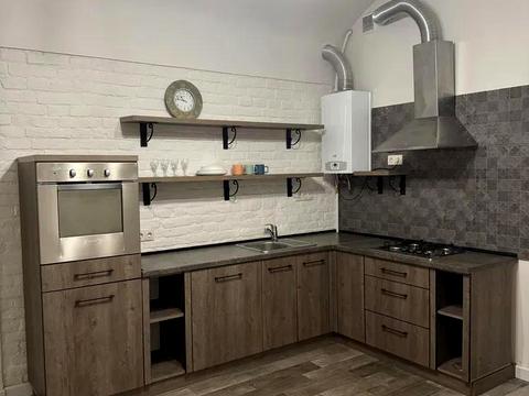 квартира за адресою Уласа Самчука вул. (улица Пархоменко), 133