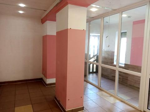 комерційна за адресою Майдан Шевченка, 3