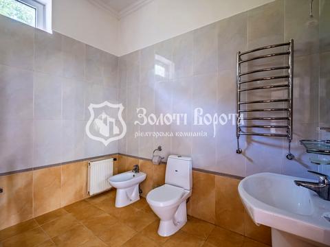 будинок за адресою с. Гавронщина, Жовтнева, 8а
