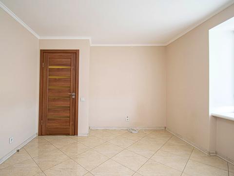 квартира за адресою Коновальця вул., 9