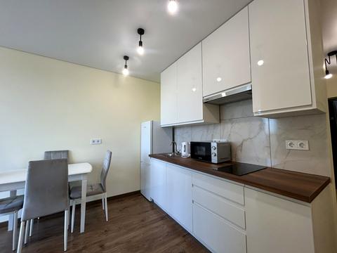 квартира за адресою Романа Левицького вул., 44