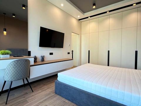 квартира за адресою Набережна Перемоги вул., 7