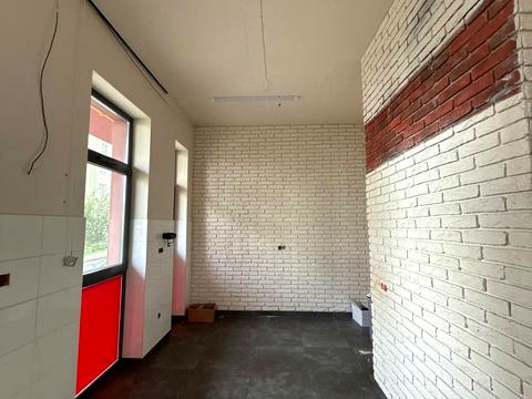 комерційна за адресою Малоголосківська вул., 32д