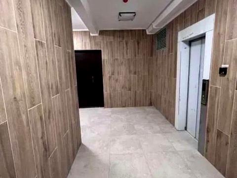 комерційна за адресою Ревуцького вул., 54-А