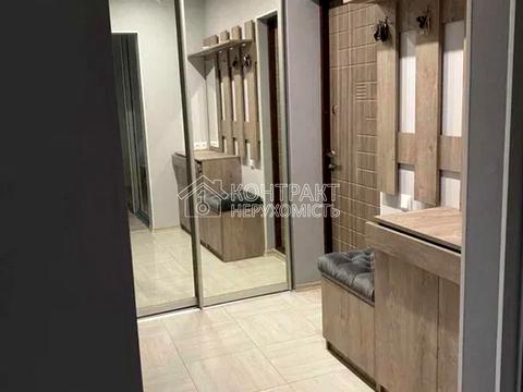 квартира за адресою Яни Червоної вул., 7
