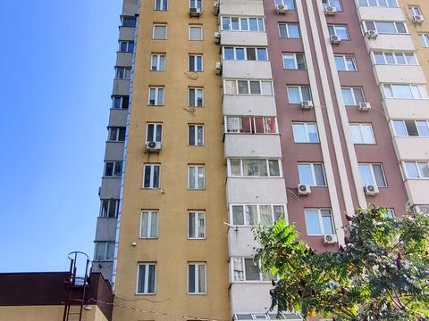 квартира за адресою Левітана вул., 3