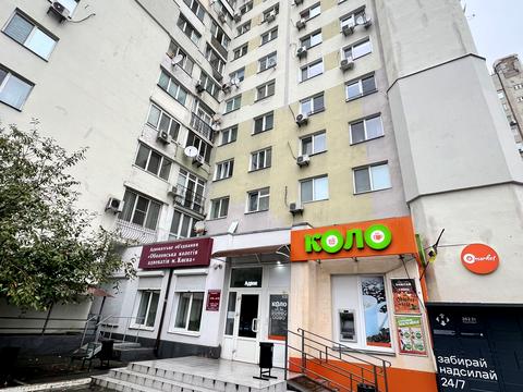 комерційна за адресою Левка Лук'яненка вул. (Маршала Тимошенка), 2/4