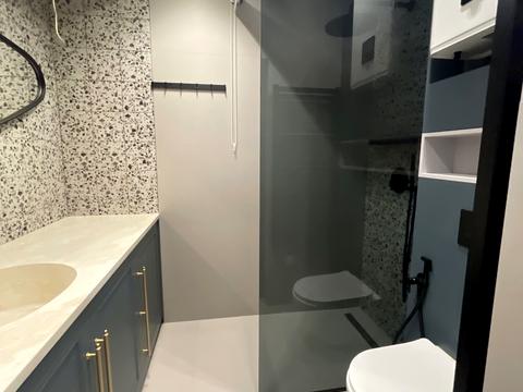 квартира за адресою Салютна вул., 2