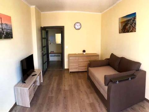 квартира за адресою Сім'ї Кульженків вул. (Петра Дегтяренка), 37